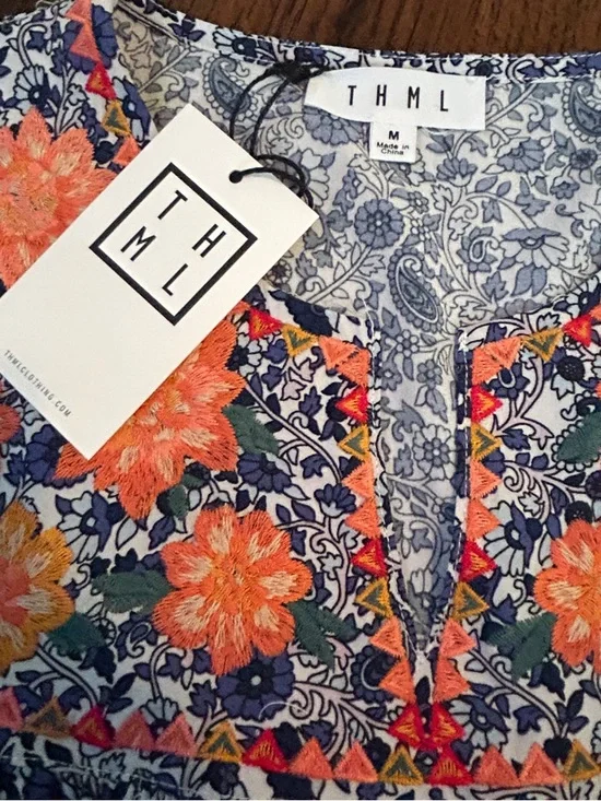 THML Floral Embroidered Blouse Boho Flutter Sleeve Blue M NWT - Picture 6 of 9